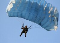 В Кубинке открылся чемпионат мира среди военнослужащих по парашютному спорту