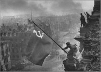 9 мая мини-реконструкция сражения битвы за взятие столицы фашистской Германии «Штурм Рейхстага»